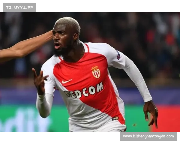 卢卡库加盟曼联背后的深层原因解析及其对球队未来的影响